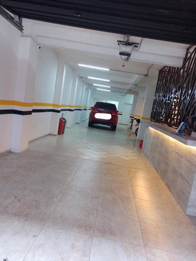 ميديلين Hotel Marat المظهر الخارجي الصورة